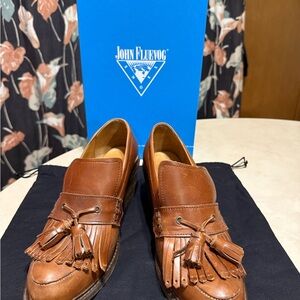 John Fluevog (Women’s size 9) Tan Leather Tassel Loafers